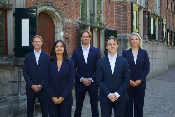 Financial Advisory Team