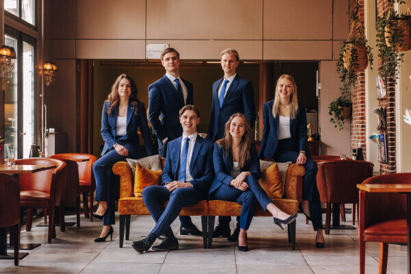 board 2024-2025 group photo