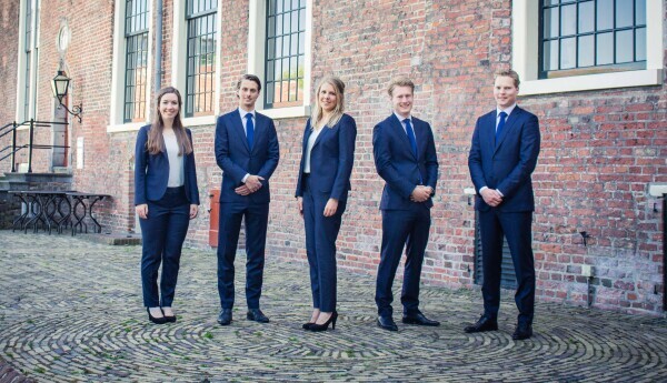 board 2018-2019 group photo